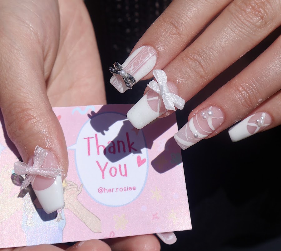 Her.Rosiee Nails - our work