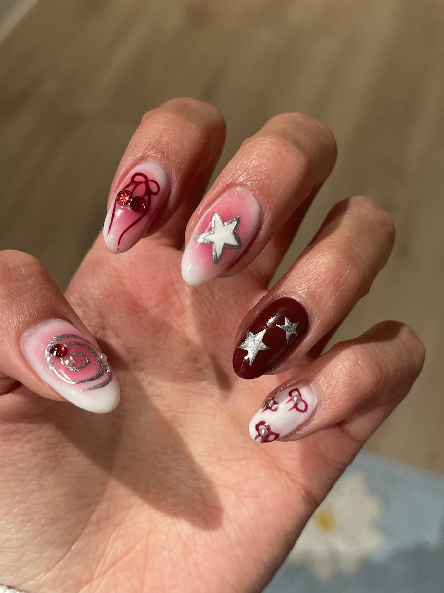 Her.Rosiee Nails - our work